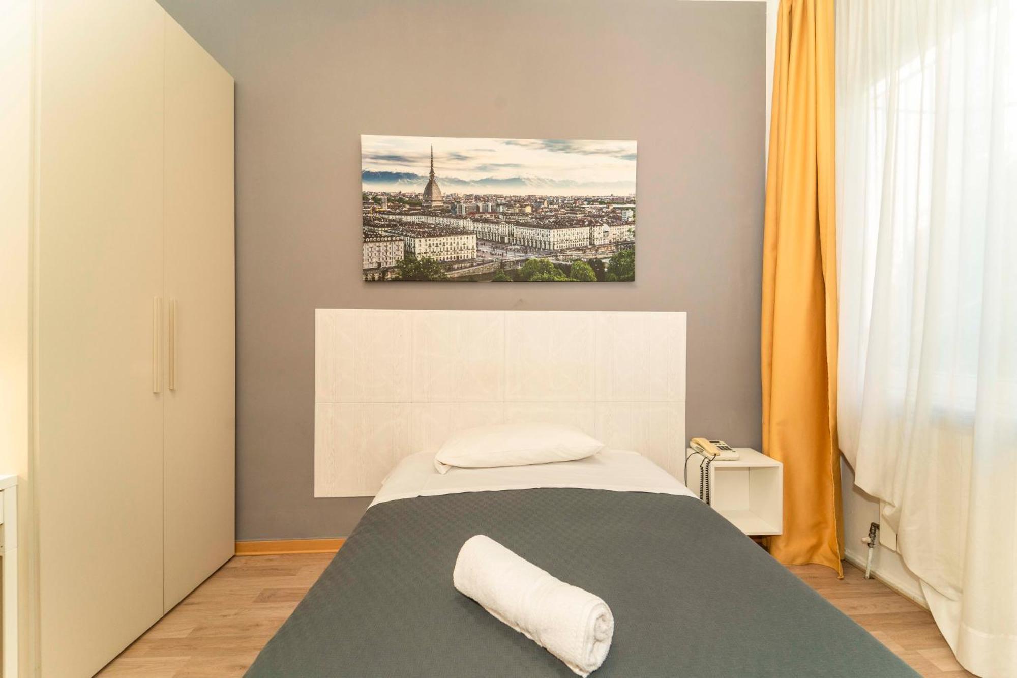 Hotel Cristallo Torino Esterno foto