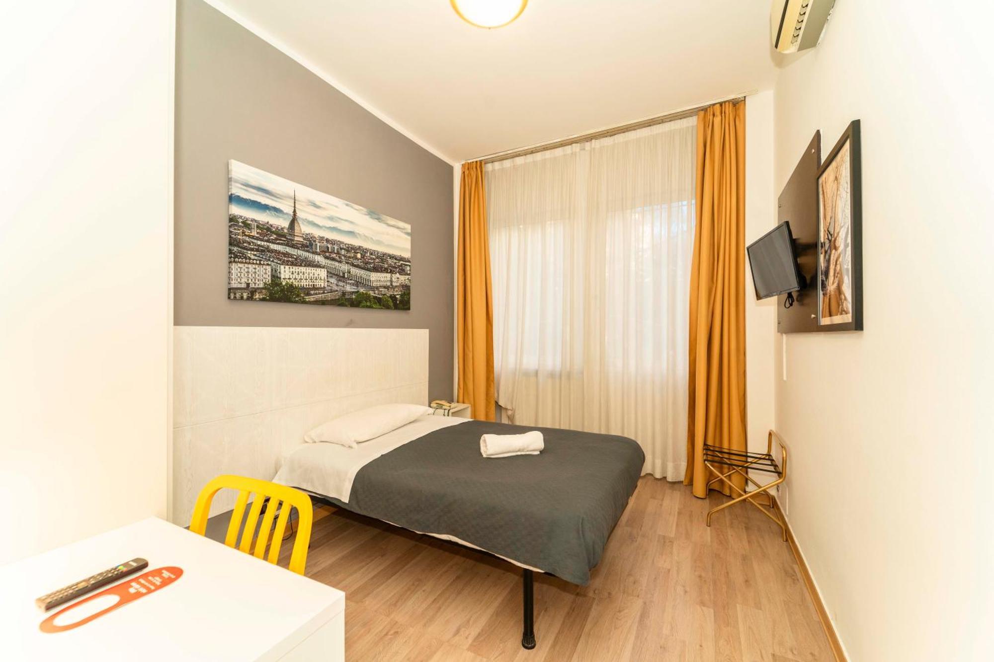Hotel Cristallo Torino Esterno foto