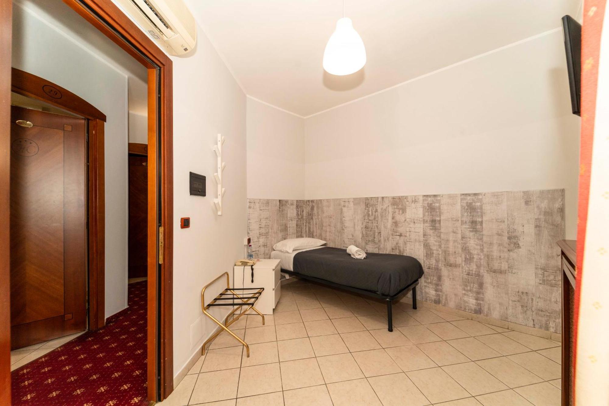 Hotel Cristallo Torino Esterno foto