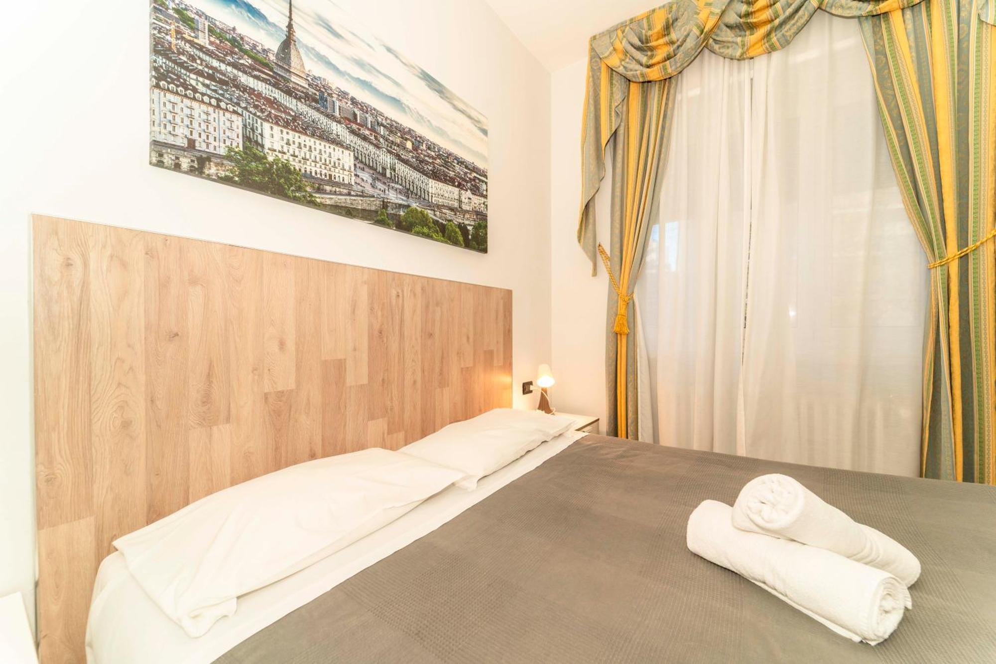 Hotel Cristallo Torino Esterno foto